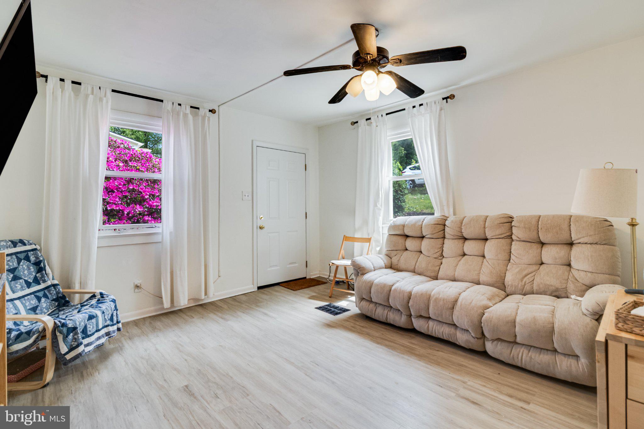 3925 Old Bayside Road Chesapeake Beach, MD 20732 - Photo 6 of 15 Bright and inviting living space.