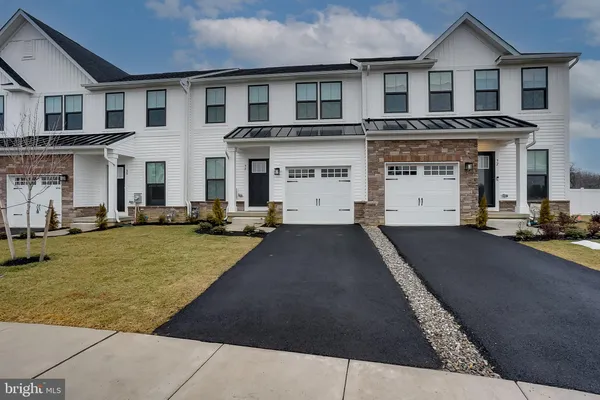 $599,999 | 90 Rosemary Way, Mount Laurel, NJ 08054