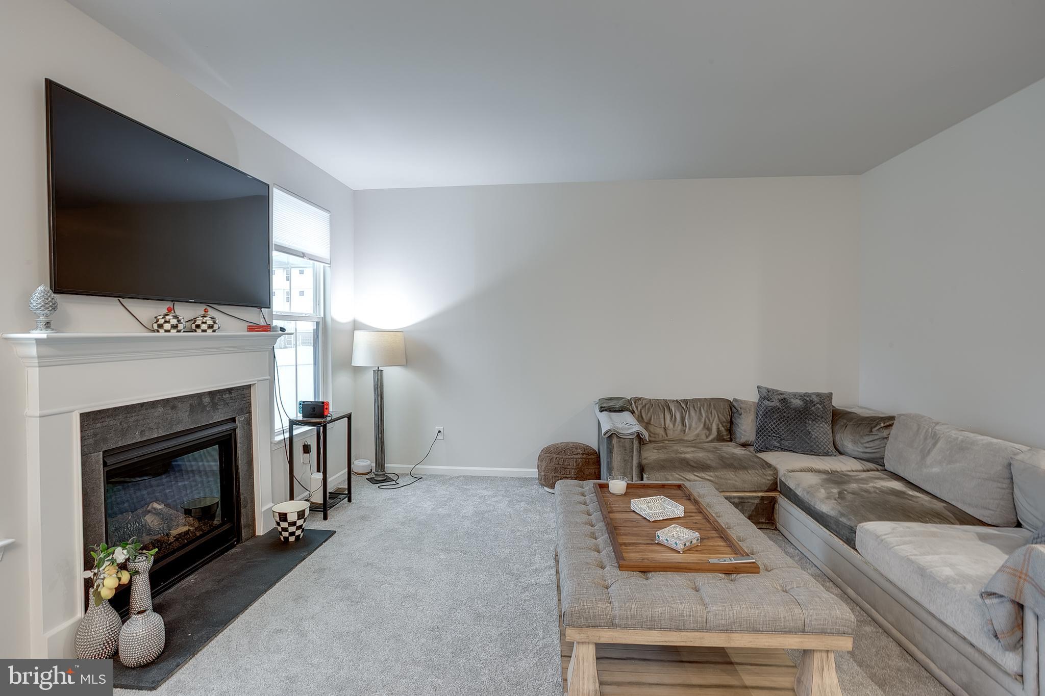 90 Rosemary Way Mount Laurel, NJ 08054 - Photo 11 of 28 Living Room