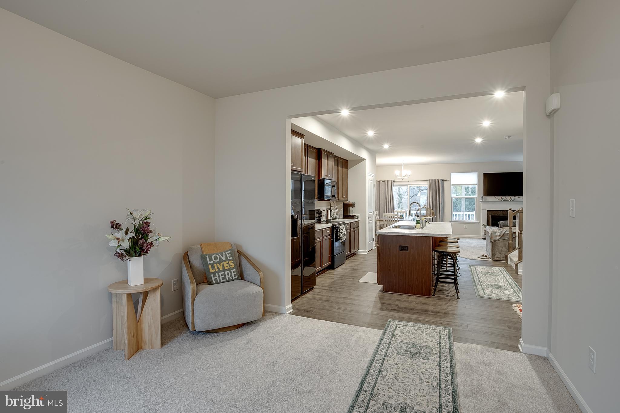 90 Rosemary Way Mount Laurel, NJ 08054 - Photo 4 of 28 Family Room