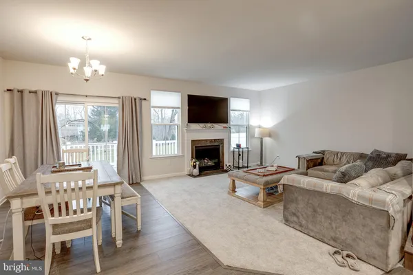 $599,999 | 90 Rosemary Way, Mount Laurel, NJ 08054