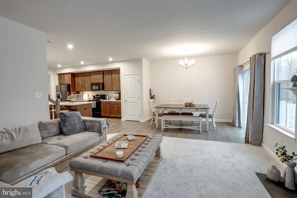 $599,999 | 90 Rosemary Way, Mount Laurel, NJ 08054