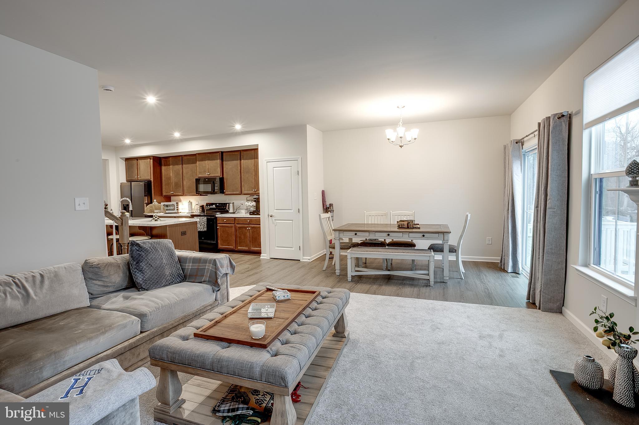90 Rosemary Way Mount Laurel, NJ 08054 - Photo 10 of 28 Living Room