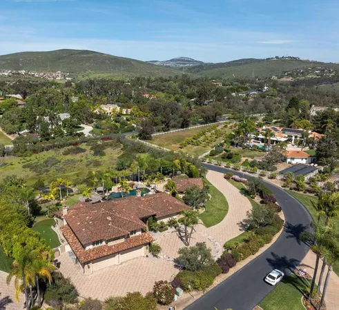 $4,175,000 | 2953 Corte La Bella, Encinitas, CA 92024