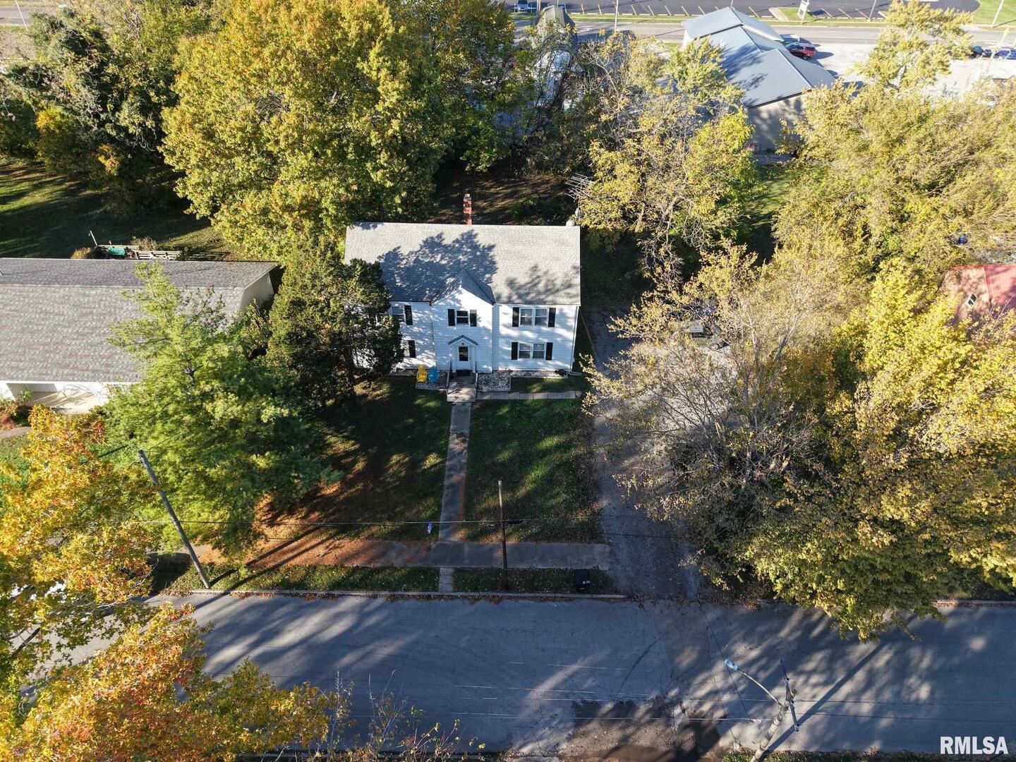 419 East Church Street Benton, IL 62812 - Photo 4 of 16 an aerial view of residential house with outdoor space
