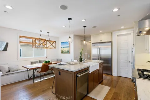 $3,495,000 | 557 3rd Street, Hermosa Beach, CA 90254