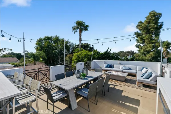 $3,495,000 | 557 3rd Street, Hermosa Beach, CA 90254