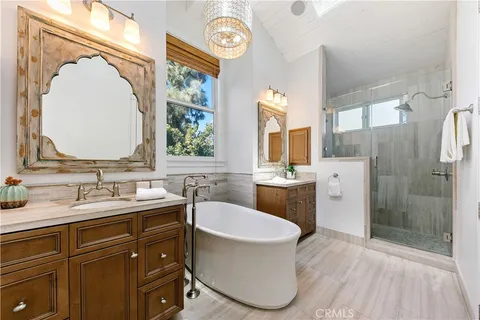 $3,495,000 | 557 3rd Street, Hermosa Beach, CA 90254