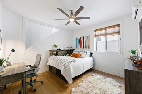 $3,495,000 | 557 3rd Street, Hermosa Beach, CA 90254