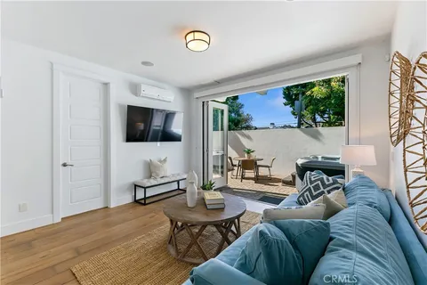 $3,495,000 | 557 3rd Street, Hermosa Beach, CA 90254