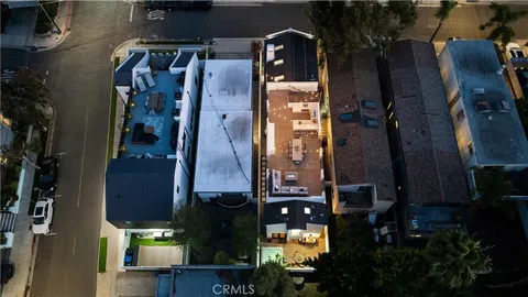 $3,495,000 | 557 3rd Street, Hermosa Beach, CA 90254