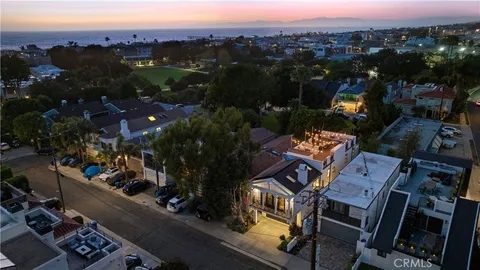 $3,495,000 | 557 3rd Street, Hermosa Beach, CA 90254