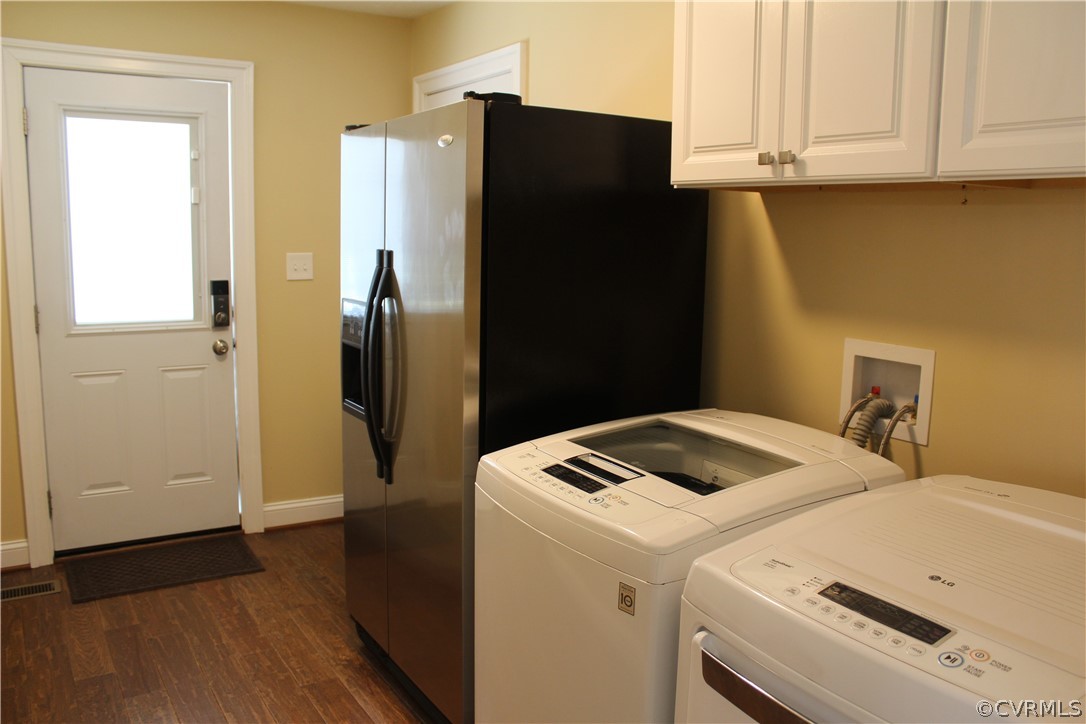 7351 Tate Road Ruther Glen, VA 22546 - Photo 33 of 50 Laundry w/Built -in Cabinets, Hardwood Floors. (12