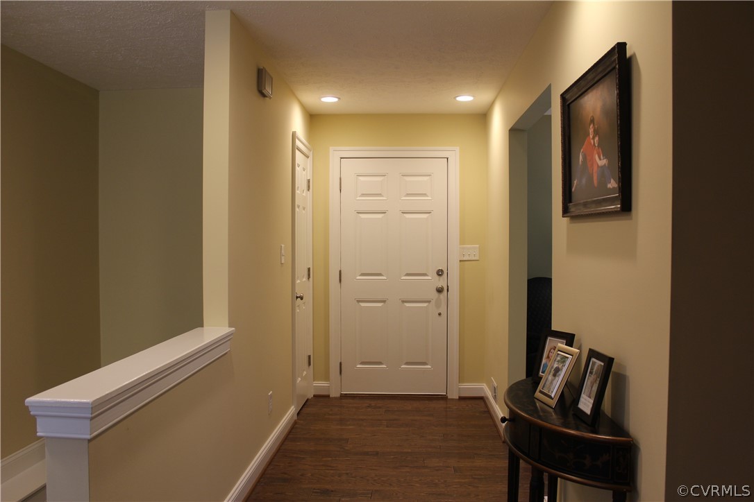7351 Tate Road Ruther Glen, VA 22546 - Photo 8 of 50 Foyer