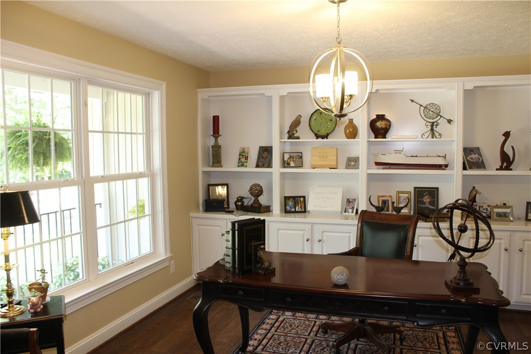 7351 Tate Road Ruther Glen, VA 22546 - Photo 9 of 50 Office/Study w/ Built-in Cabinets.