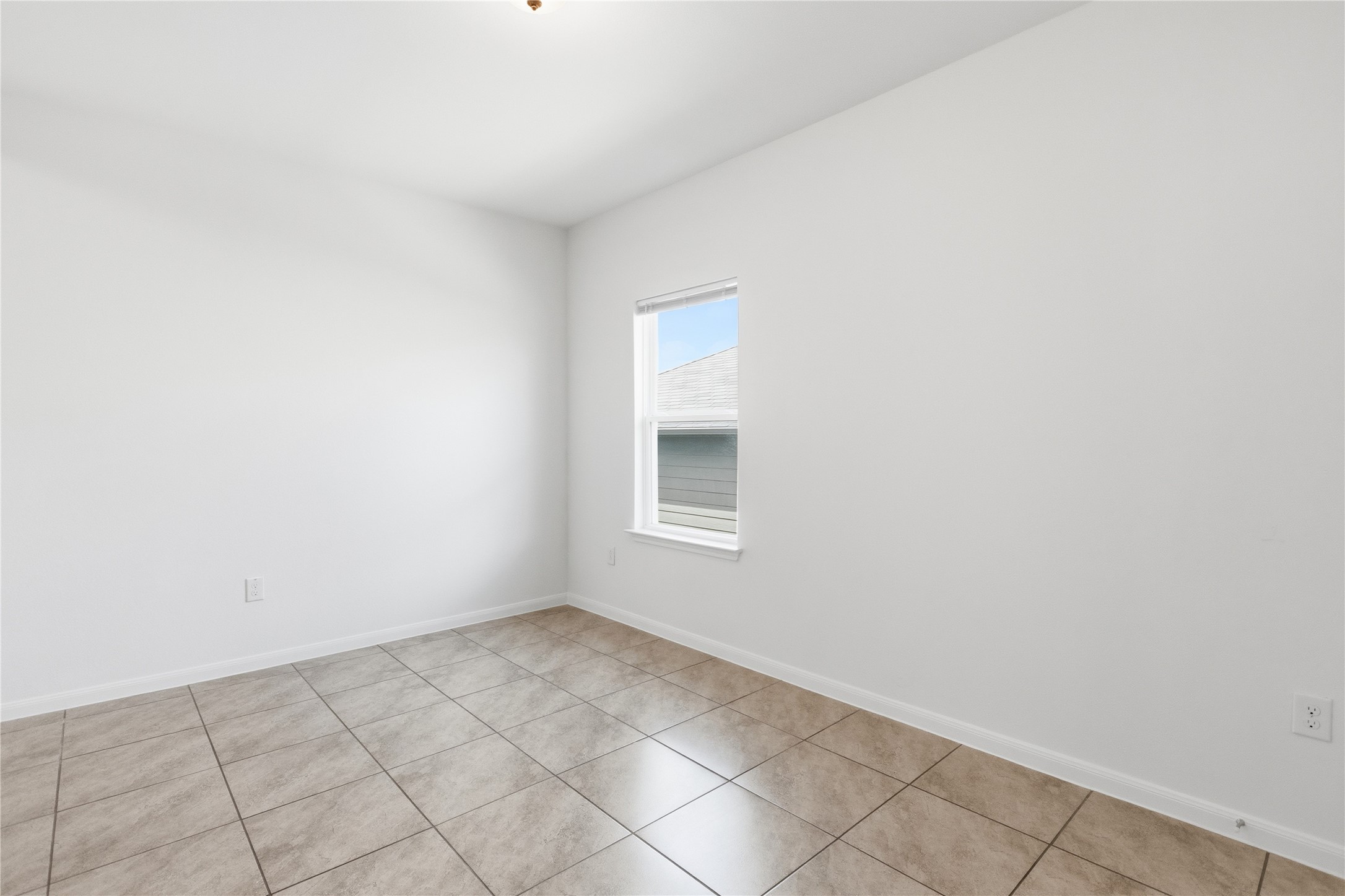 7121 Ranchito Drive Austin, TX 78744 - Photo 9 of 30