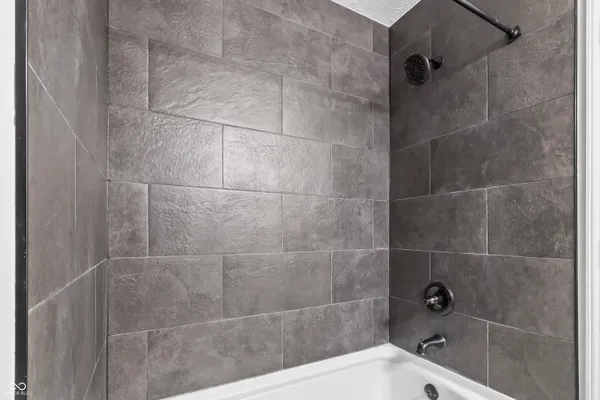 $2,995 | 11243 Catalina Drive, Fishers, IN 46038