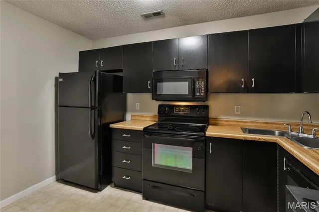 $149,900 | 1626 High School Drive, St. Louis, MO 63144