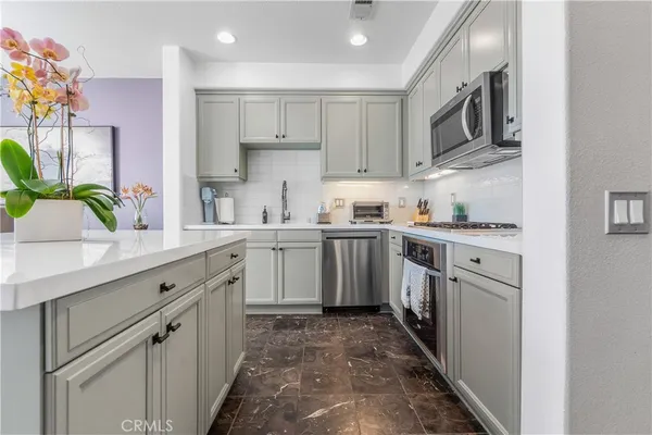 $1,149,000 | 5410 West 149th Place, Unit 11, Hawthorne, CA 90250