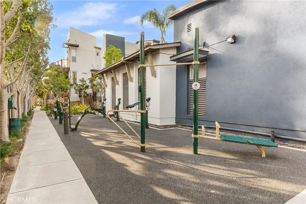 $1,149,000 | 5410 West 149th Place, Unit 11, Hawthorne, CA 90250