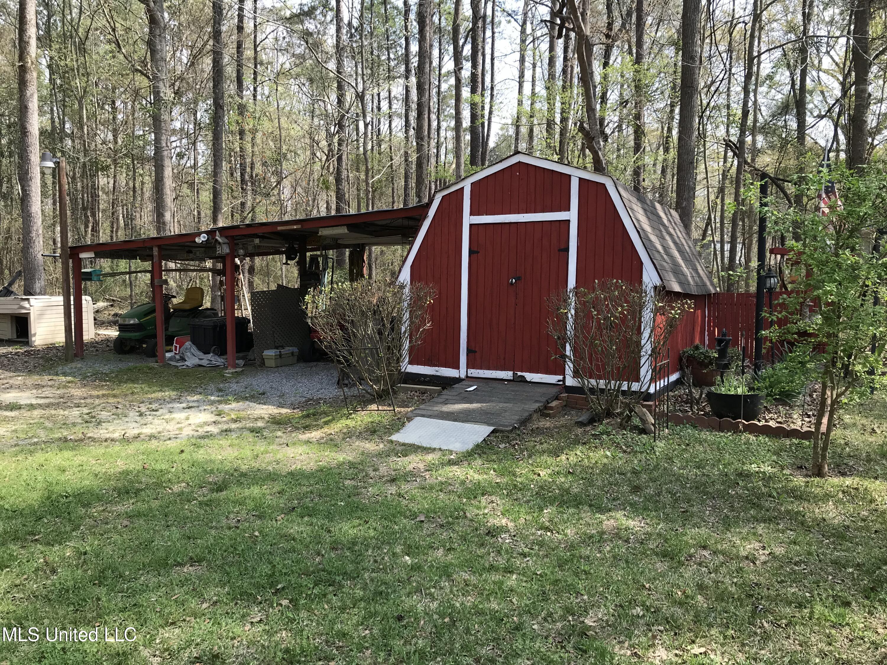 170 Wire Road Pelahatchie, MS 39145 - Photo 5 of 17 IMG-0547