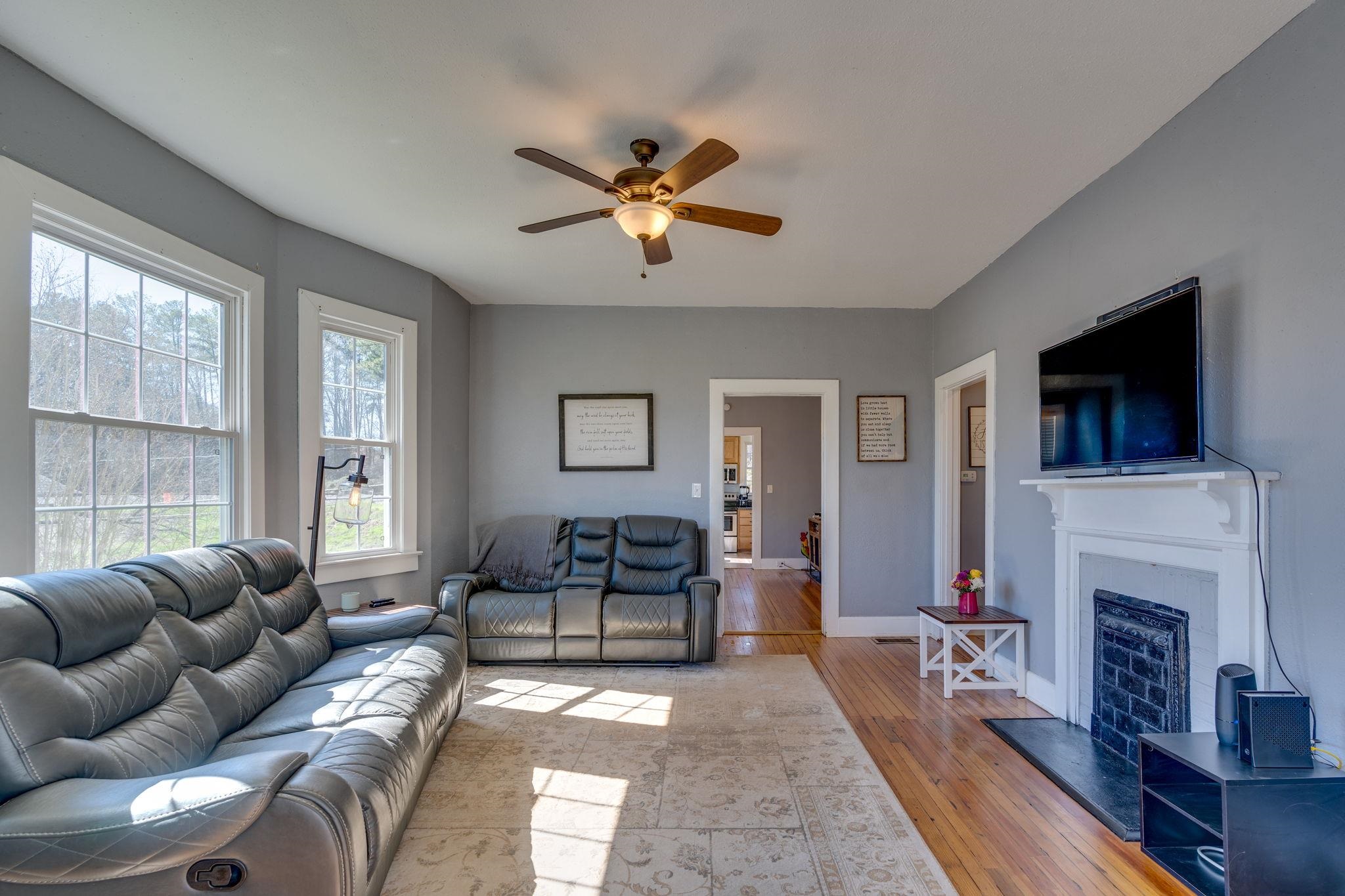 37 Lawrence Street Lyman, SC 29365 - Photo 8 of 35 Gallery Image 8