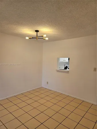$1,600 | 7911 North Colony Circle, Unit 304, Tamarac, FL 33321