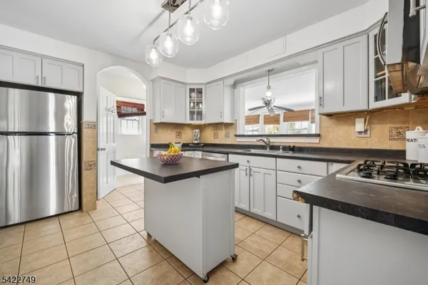 $599,000 | 936 Arnet Avenue, Union, NJ 07083