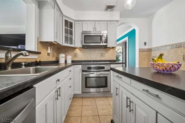 $599,000 | 936 Arnet Avenue, Union, NJ 07083