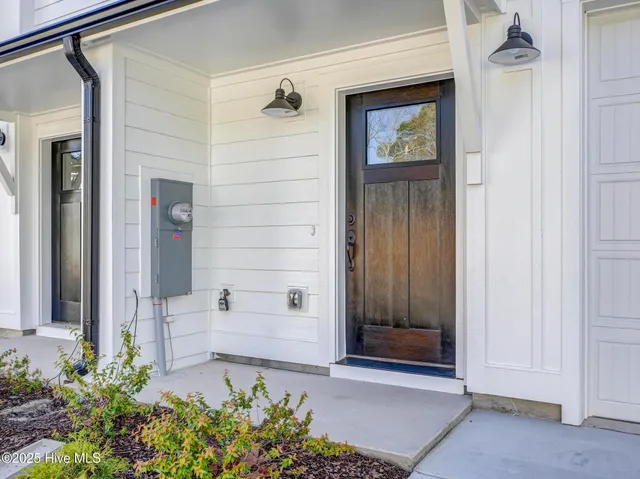 $335,000 | 253 Townhome Lane, Unit 253, Southern Pines, NC 28387