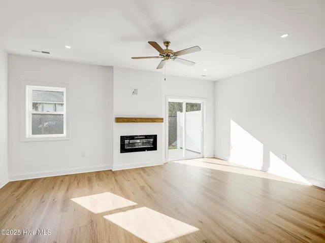 $335,000 | 253 Townhome Lane, Unit 253, Southern Pines, NC 28387