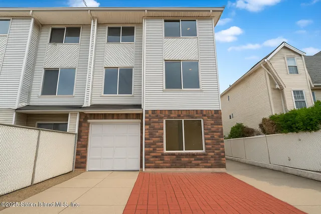 $698,888 | 494 Winant Avenue | Rossville