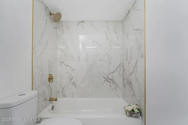 $698,888 | 494 Winant Avenue | Rossville