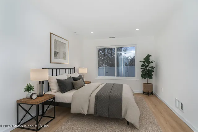 $698,888 | 494 Winant Avenue | Rossville