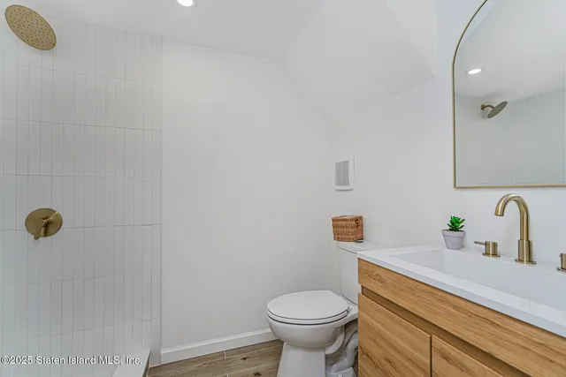 $698,888 | 494 Winant Avenue | Rossville