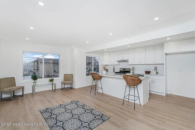 $698,888 | 494 Winant Avenue | Rossville