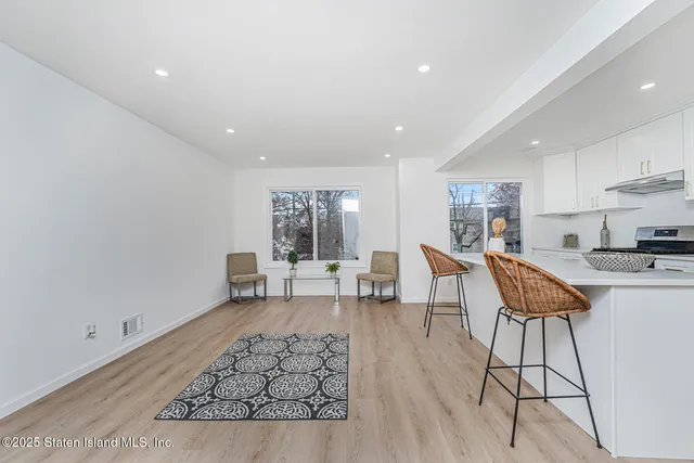 $698,888 | 494 Winant Avenue | Rossville