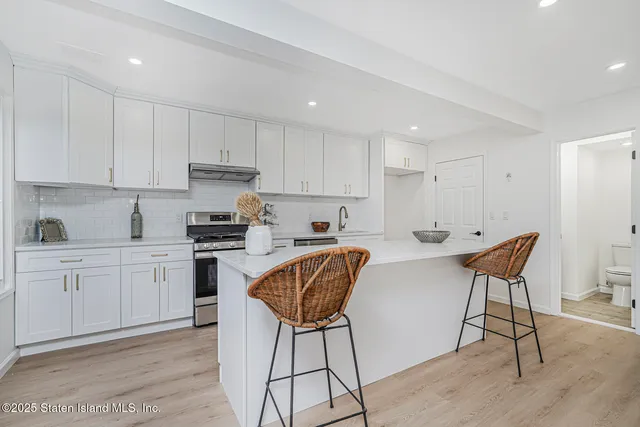 $698,888 | 494 Winant Avenue | Rossville