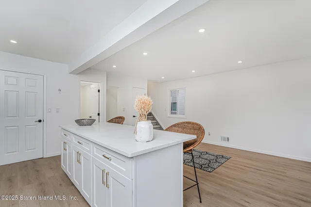 $698,888 | 494 Winant Avenue | Rossville