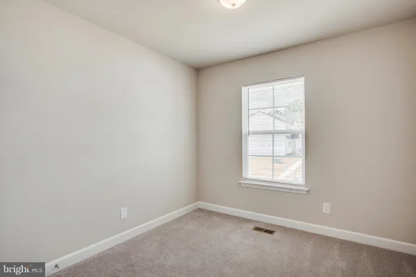 $2,500 | 88 Andrews Place, Fredericksburg, VA 22405