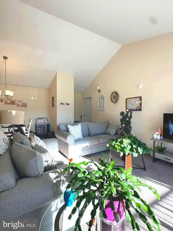 $239,900 | 15210 Elkridge Way, Unit 913K, Silver Spring, MD 20906