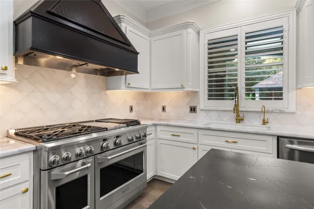 $2,150,000 | 24015 Pack Saddle Trail, New Caney, TX 77357