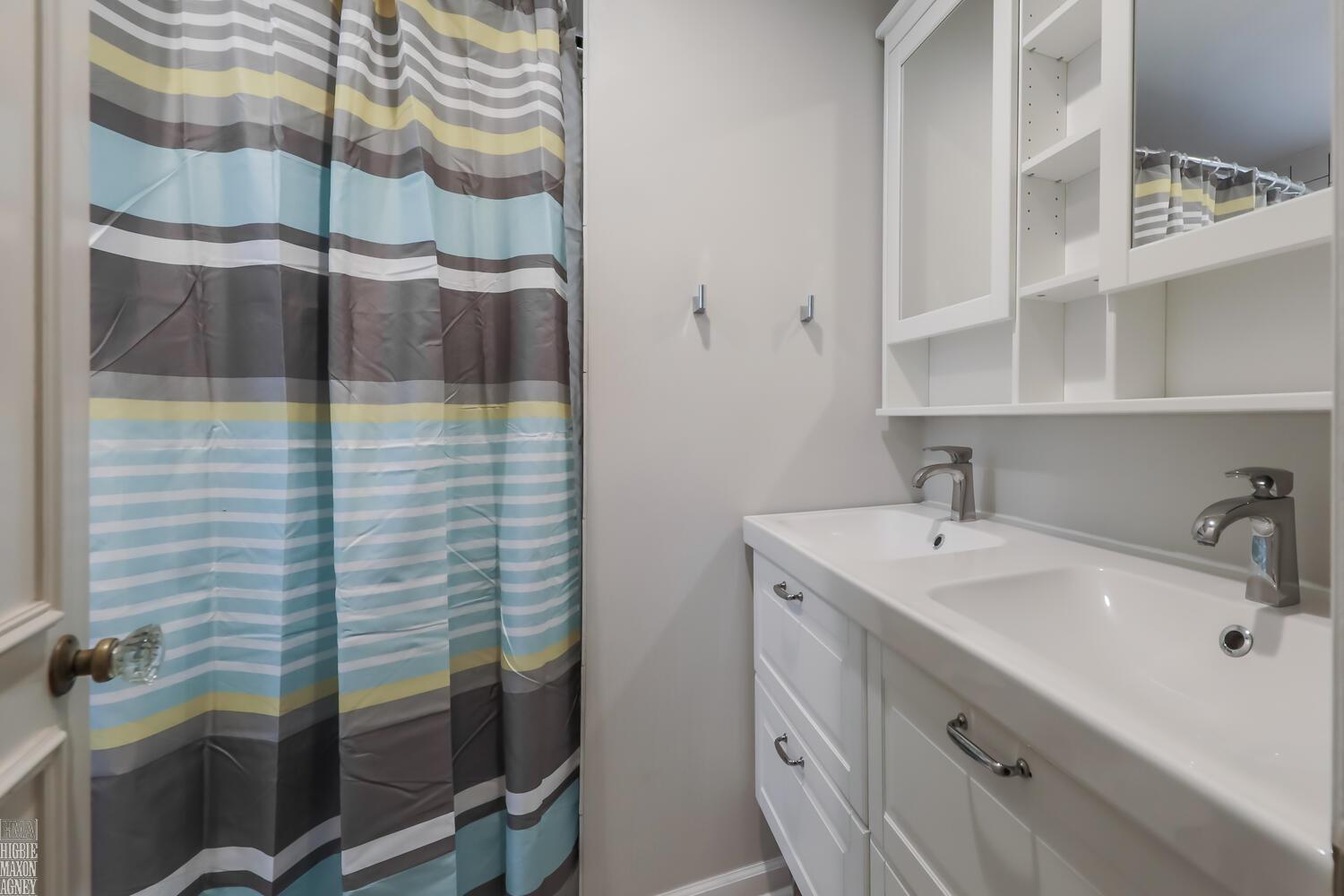 1303 Devonshire Road Grosse Pointe Park, MI 48230 - Photo 14 of 20