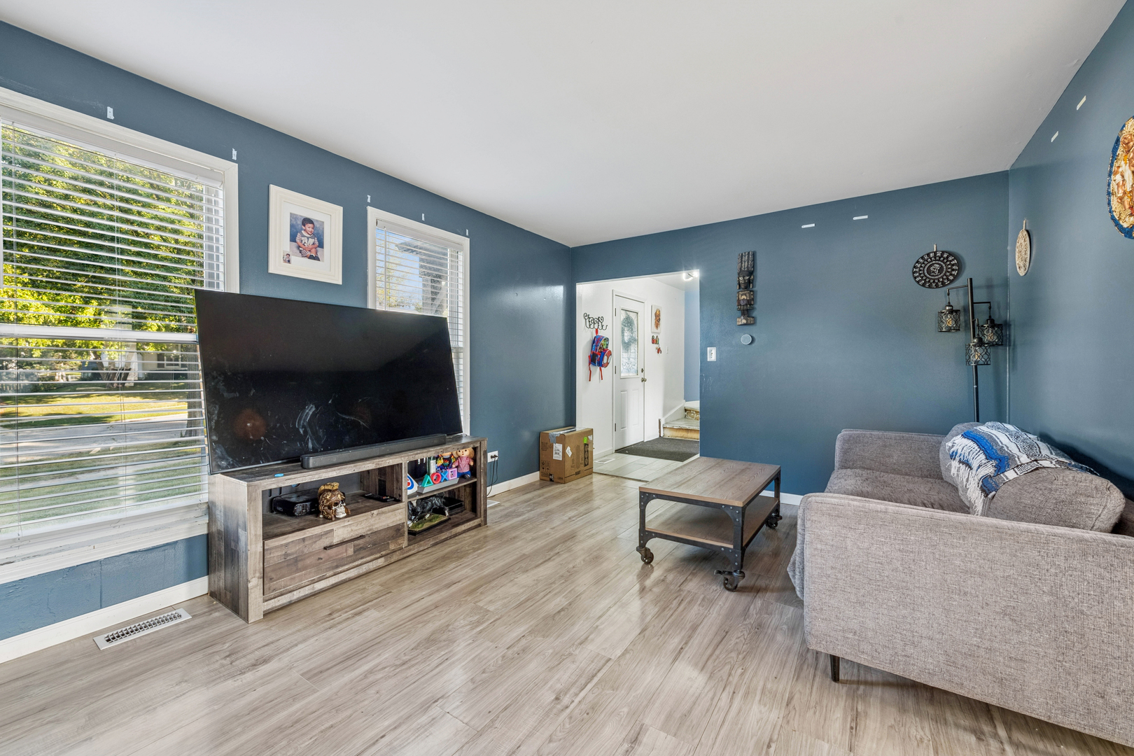 1535 Teri Lane Algonquin, IL 60102 - Photo 4 of 25