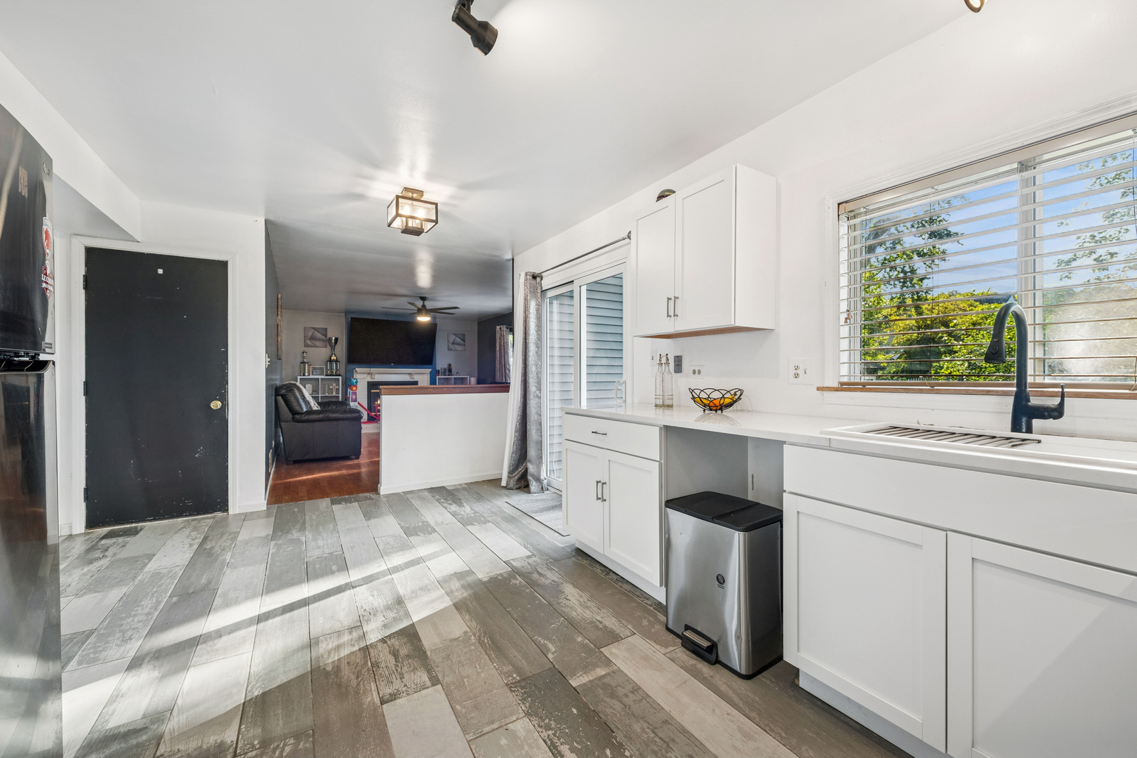 1535 Teri Lane Algonquin, IL 60102 - Photo 10 of 25