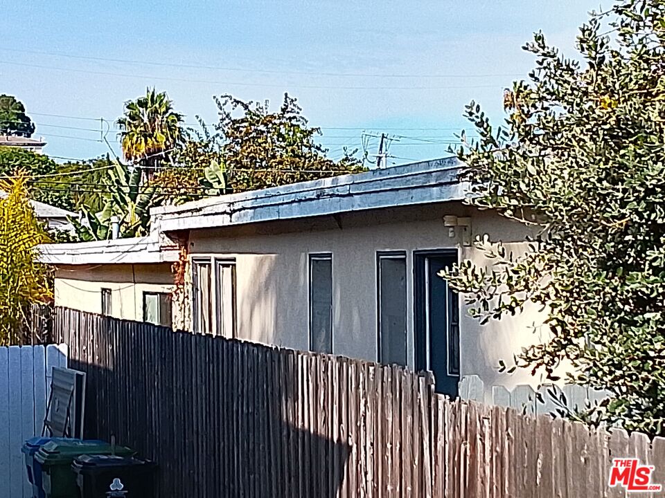 415 Campdell Street Playa del Rey, CA 90293 - Photo 5 of 10 a view of a house with a door and wooden floor