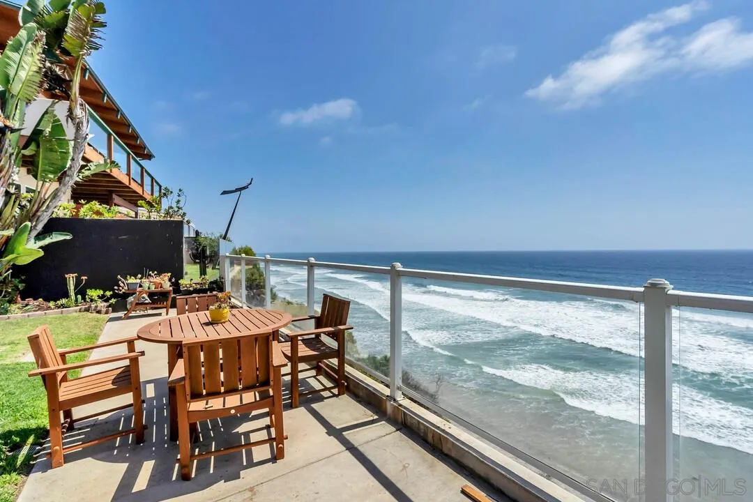 796 Neptune Avenue Encinitas, CA 92024 - Photo 48 of 49 an outdoor space with furniture
