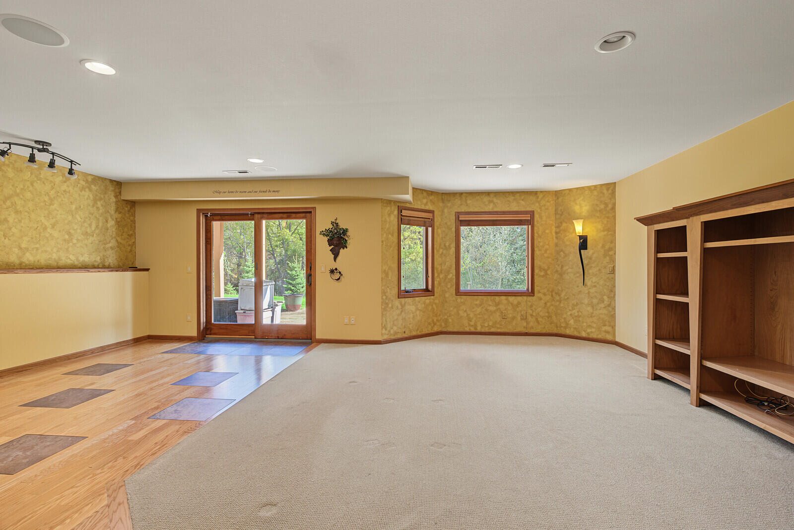 424 French Road Onalaska, WI 54650 - Photo 38 of 50 40_424FrenchRd_FamilyRm2_mls