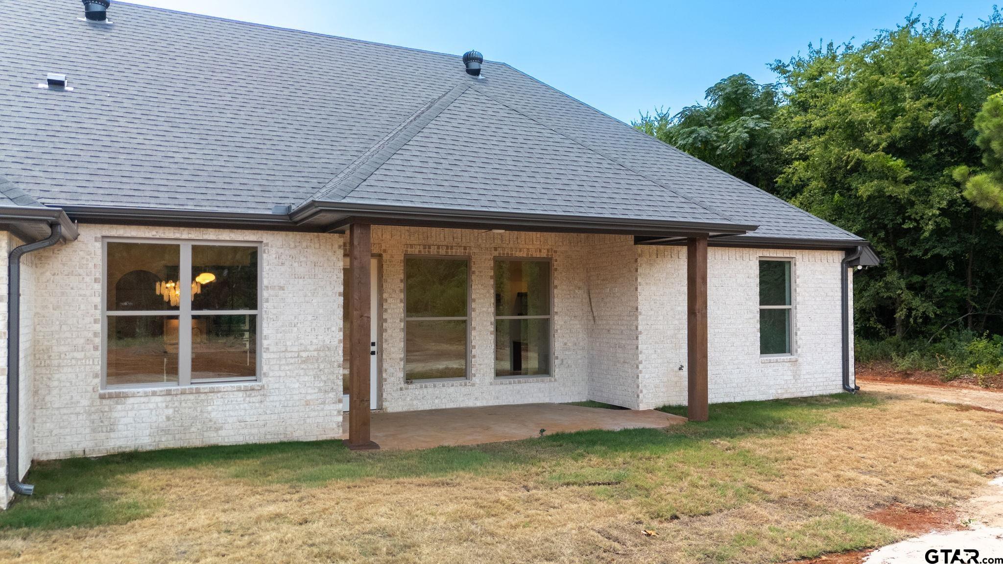 17049 Is Lk Drive Tyler, TX 75708 - Photo 4 of 37 Gallery Image 4