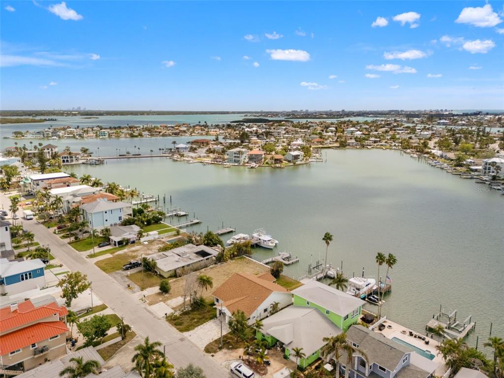 811 Bay Point Drive Madeira Beach, FL 33708 - Photo 6 of 9